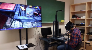 Studenci uczą się spawania w wirtualnym symulatorze