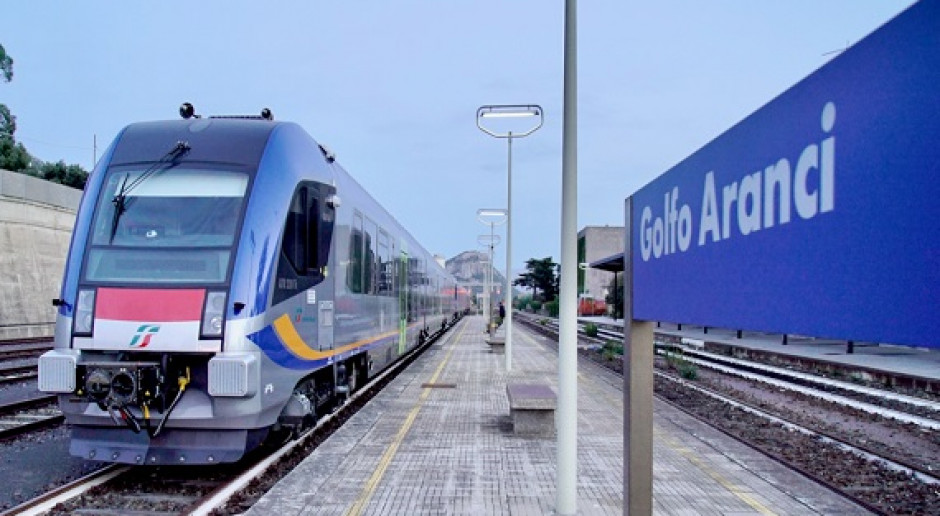 Bydgoszcz: Pesa zakończyła dostawę 10 pociągów na Sardynię