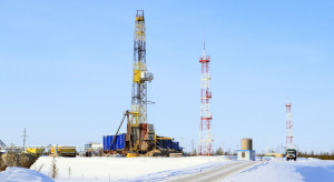 Rosja zwiększa wydobycie ropy naftowej, ale mniej eksportuje