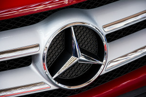 Mercedes wzywa do serwisu tysiące aut