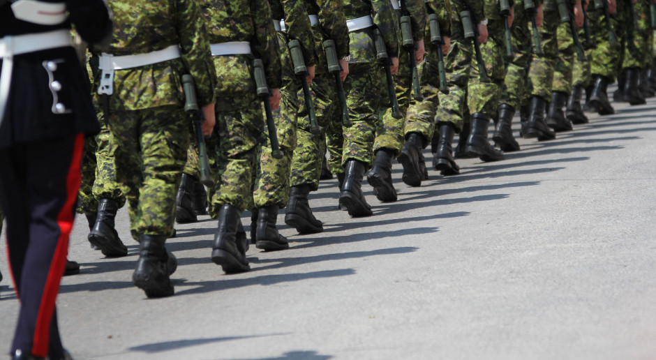 Kobieta ma zażegnać kryzys w armii Kanady