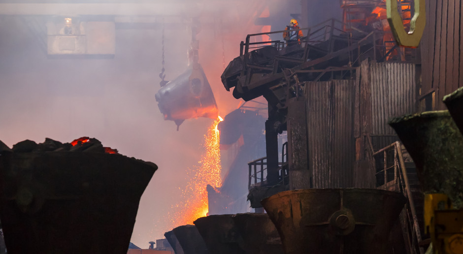 Na świecie spadek produkcji stali hamuje, ale w Unii przyspiesza