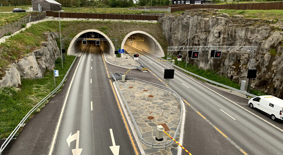 Norwegia rozpoczęła pobieranie opłat w jednym z najgłębszych podmorskich tuneli na świecie