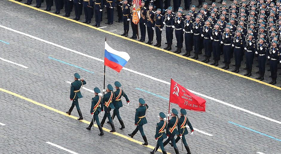 Rosja: Na Placu Czerwonym rozpoczęła się doroczna defilada wojskowa