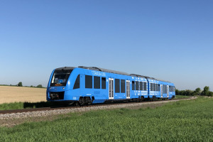 Pociąg wodorowy Alstomu blisko wjazdu do Polski