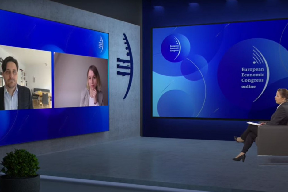 "Z fabryki świata Chiny przeobrażają się w inwestora i kupca"