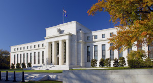 Po decyzji Fed dolar lekko spada