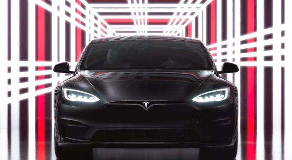 Tesla idzie w luksus. Chce konkurować z Mercedesem i Porsche