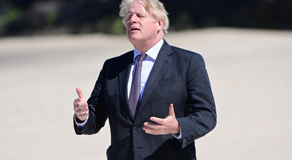 Wielka Brytania: Johnson sugeruje, że zniesienie restrykcji zostanie opóźnione