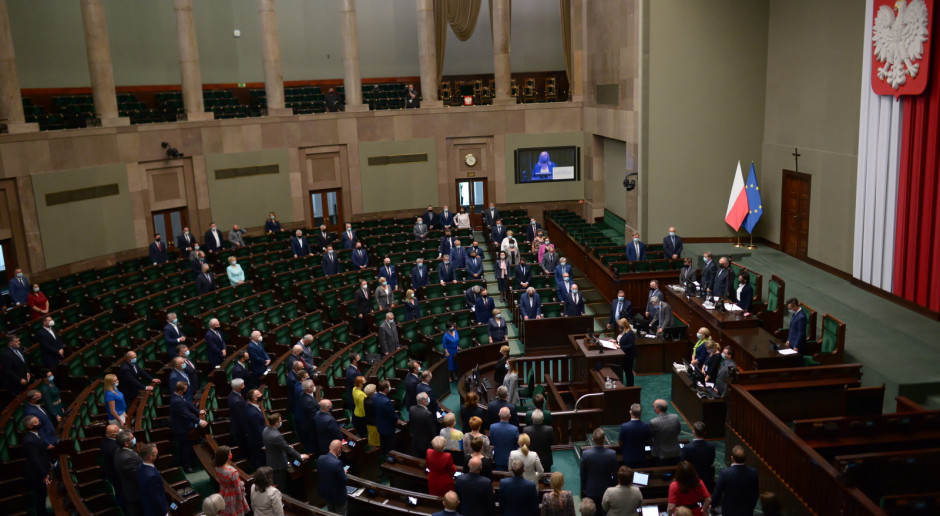 Sejm za poprawką Senatu do noweli ułatwiającej formalności przy przekazywaniu uzbrojenia innym państwom