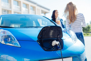 Zbliża się koniec przywilejów dla właścicieli elektrycznych samochodów