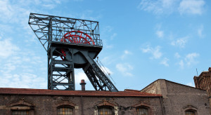 Otwieranie kopalń i inwestowanie w węgiel jest szkodliwe dla Polski
