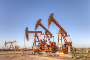 Saudyjski eksport ropy wzrósł, kuwejcki napotyka na bariery