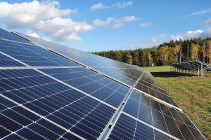 Prawie ćwierć miliarda złotych na nowe elektrownie słoneczne w Polsce