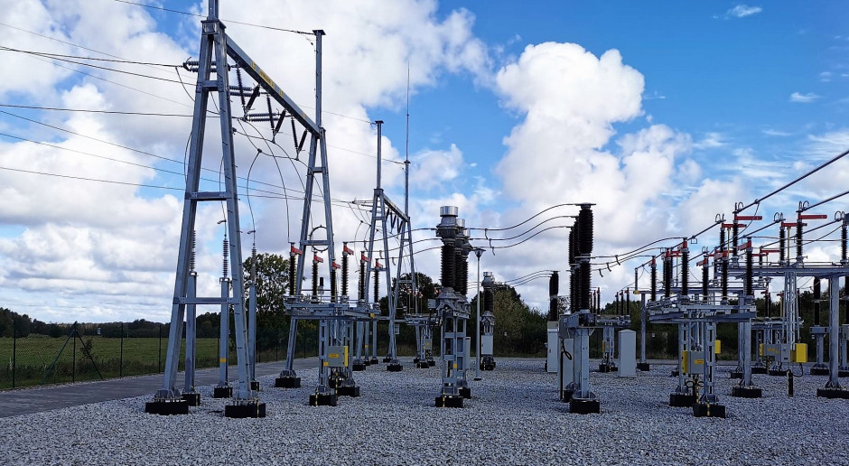 Dystrybucja prądu w centrum transformacji energetycznej