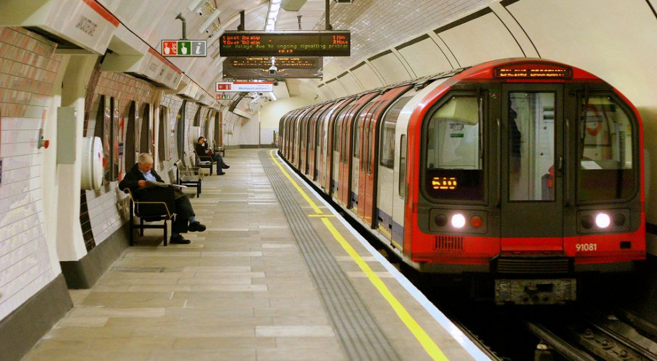 W. Brytania: Po 20 miesiącach przerwy w Londynie wrócą nocne linie metra