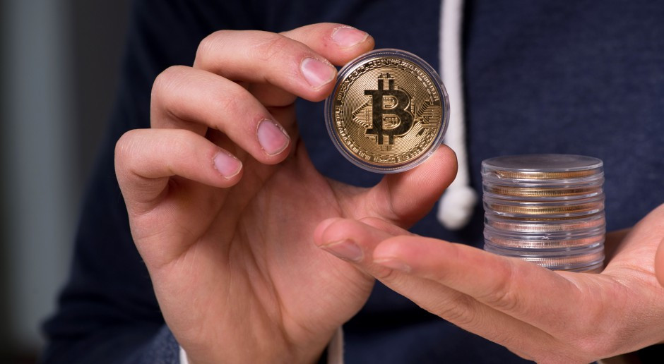 Bitcoin pogłębia straty