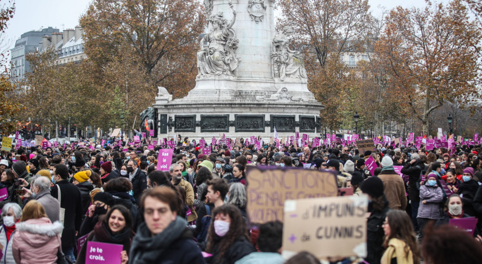 Francja: Demonstracja w Paryżu przeciwko przemocy na tle seksualnym