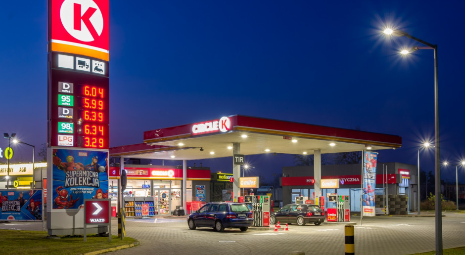 Ceny paliw na stacjach benzynowych mogą spaść bez tarczy antyinflacyjnej