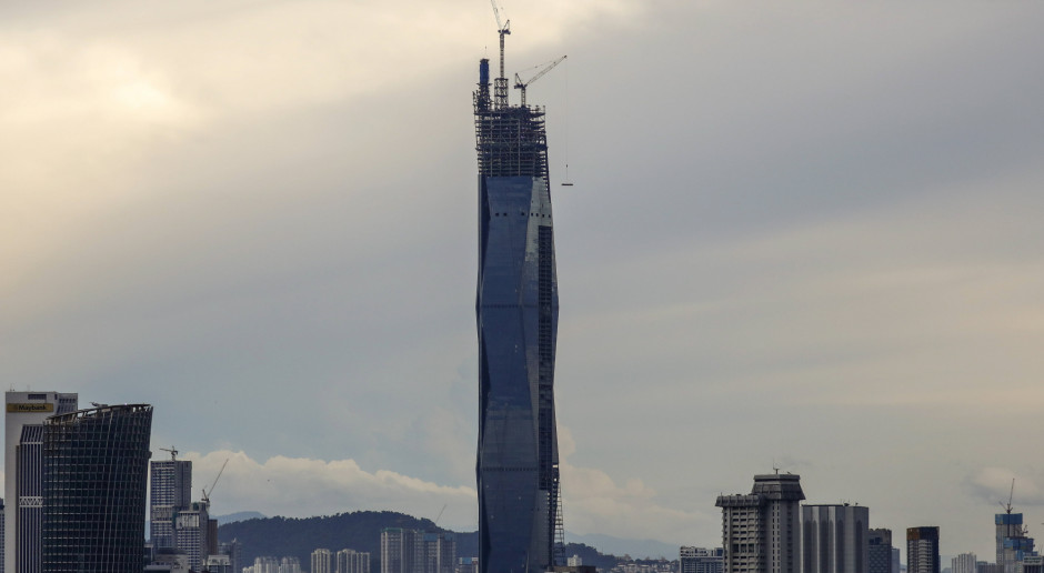 Malezja: Ukończono iglicę drugiego najwyższego budynku świata