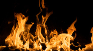 Opolskie: Pożar w mieszalni kleju. Jedna osoba ranna