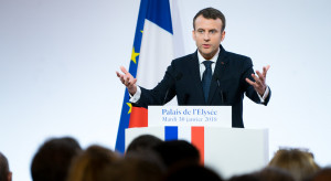 Macron stawia kryzys sanitarny w centrum kampanii wyborczej