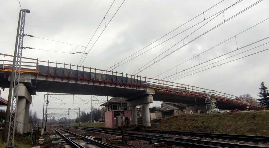 Łódzkie: Powstała główna konstrukcja wiaduktu w Skierniewicach