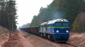 Polska kolej przyspiesza, ale transport drogowy i tak jej odjeżdża