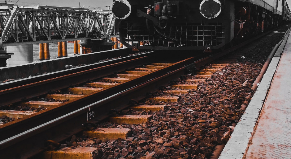 Rail Baltica: Wiadukt nad torami w Szepietowie udostępniony kierowcom