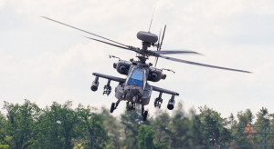 USA przerzucą do Polski z Grecji 12 śmigłowców bojowych AH-64 Apache