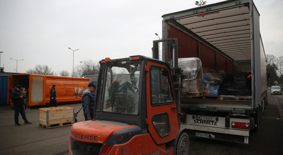 Kraków: Pierwsze tiry z darami dla Ukrainy wyjechały do Medyki