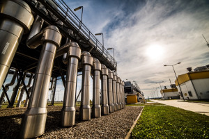 Gazprom na chwilę znowu uruchomi gazociąg Jamał-Europa