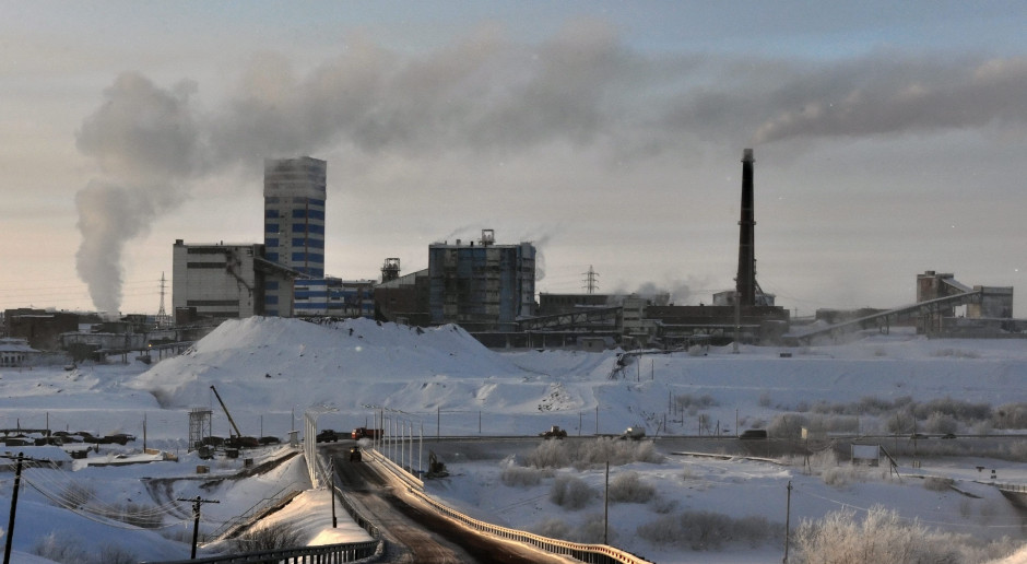 Rosja jest trzecim eksporterem węgla na świecie. Teraz rzeka zamieni się w strumyk