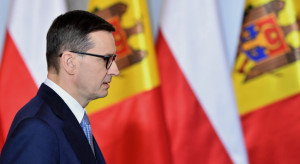 Premier: Musimy w odpowiedni sposób zbudować cały system uzbrojenia polskiej armii