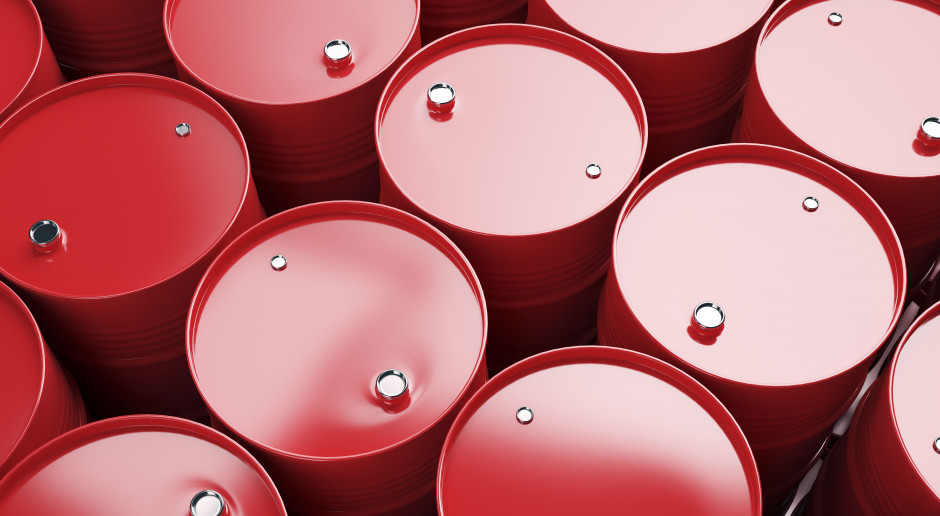 Duże spadki cen ropy