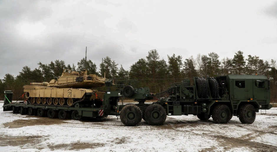 Polskie wojsko dostało pierwsze zestawy do transportu ciężkiego sprzętu