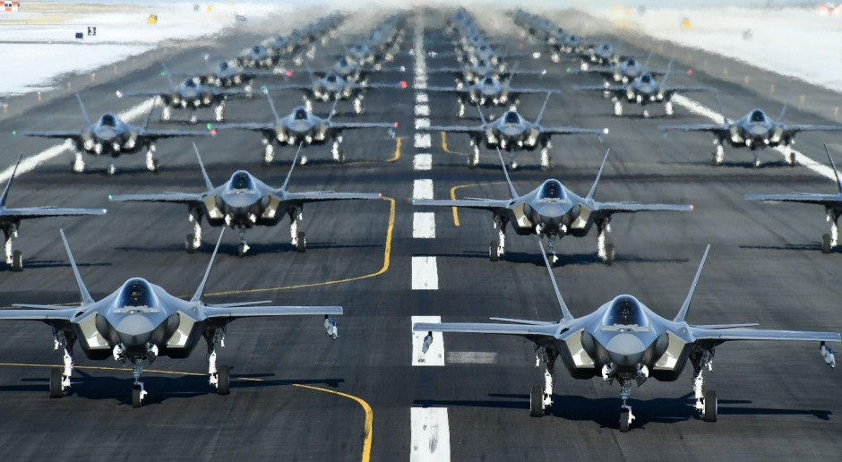 Pentagon kupi 375 nowych myśliwców F-35