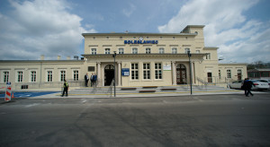 Dolnośląskie: Dworzec w Bolesławcu po przebudowie dostępny dla podróżnych