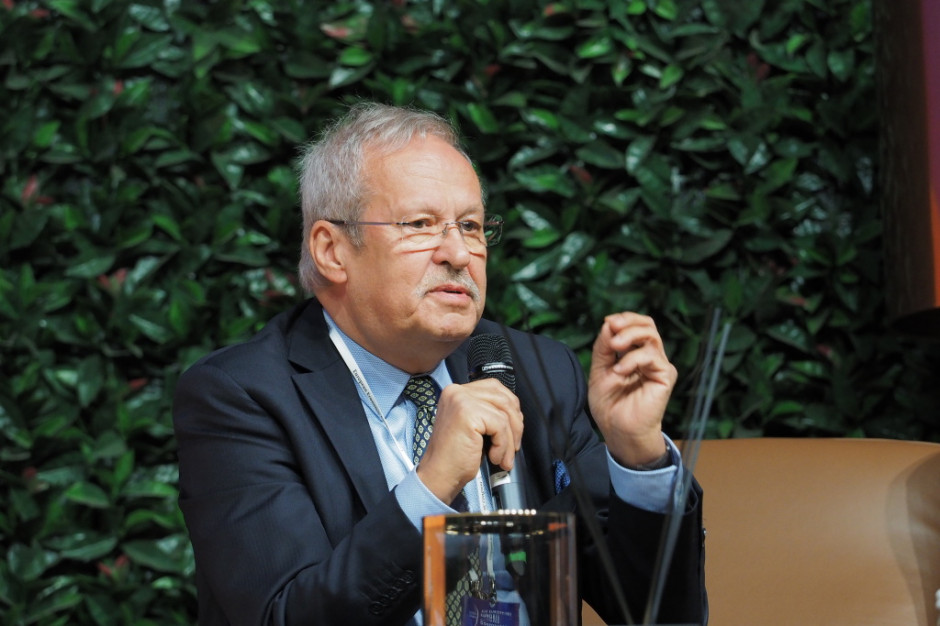 Janusz Steinhoff, były wicepremier i minister gospodarki. Fot. PTWP.