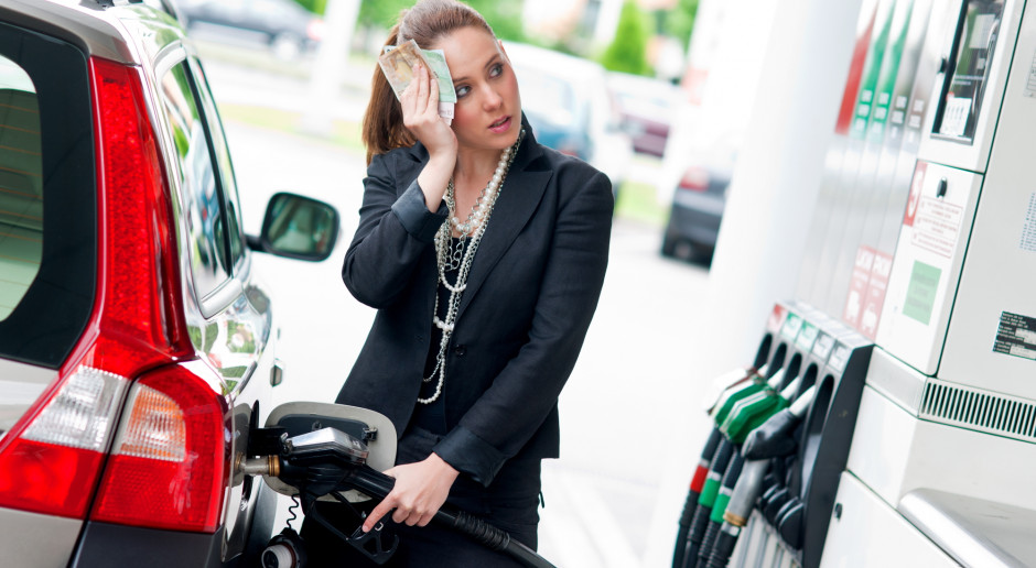 Ceny paliw: benzyna Pb98 przekroczyła 8 zł za litr