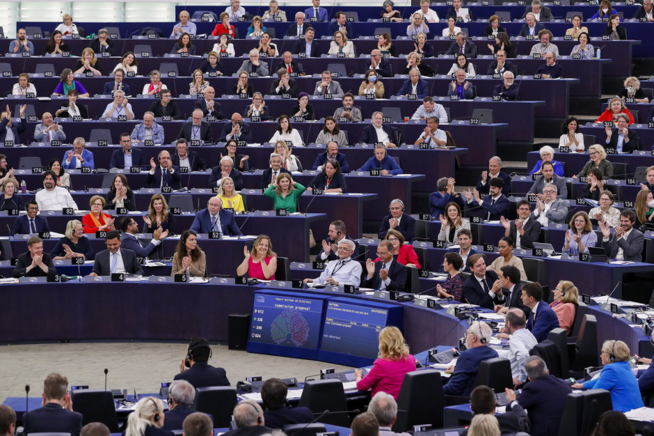 Parlament Europejski Krytycznie O Akceptacji Polskiego KPO