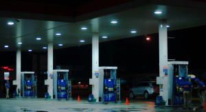 USA: Galon benzyny po 5 dolarów
