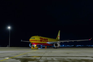 DHL Express, firma obsługująca międzynarodowe ekspresowe przesyłki lotnicze, uruchomiła nową trasę cargo, łączącą Chiny i rynek europejski