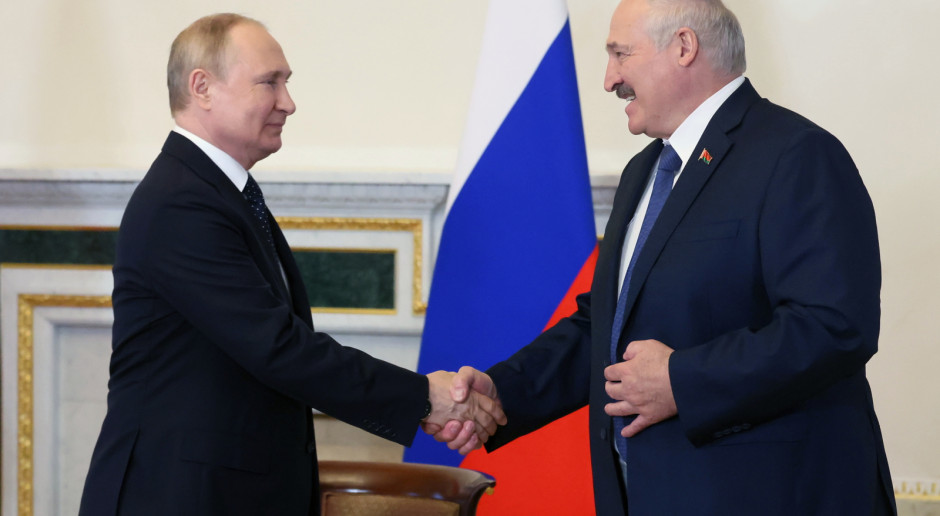 Reuters: Putin powiedział Łukaszence, że dostarczy Białorusi pociski Iskander