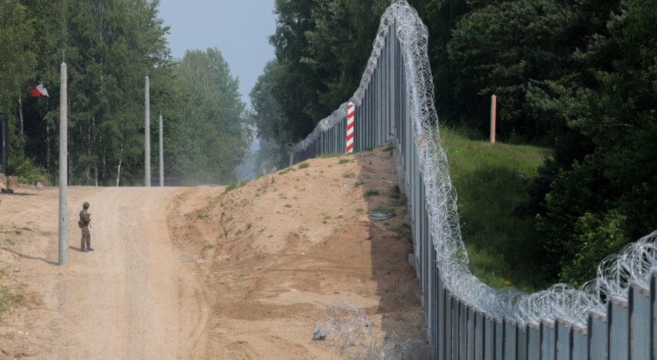 Elektrotim zarobi więcej na barierze na białoruskiej granicy
