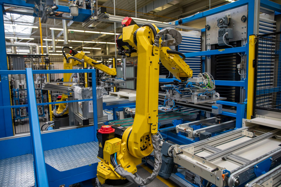 Inteligentne przedsiębiorstwo oznacza robotyzację nie tylko linii, ale także procesów produkcyjnych. Fot. archiwum PTWP