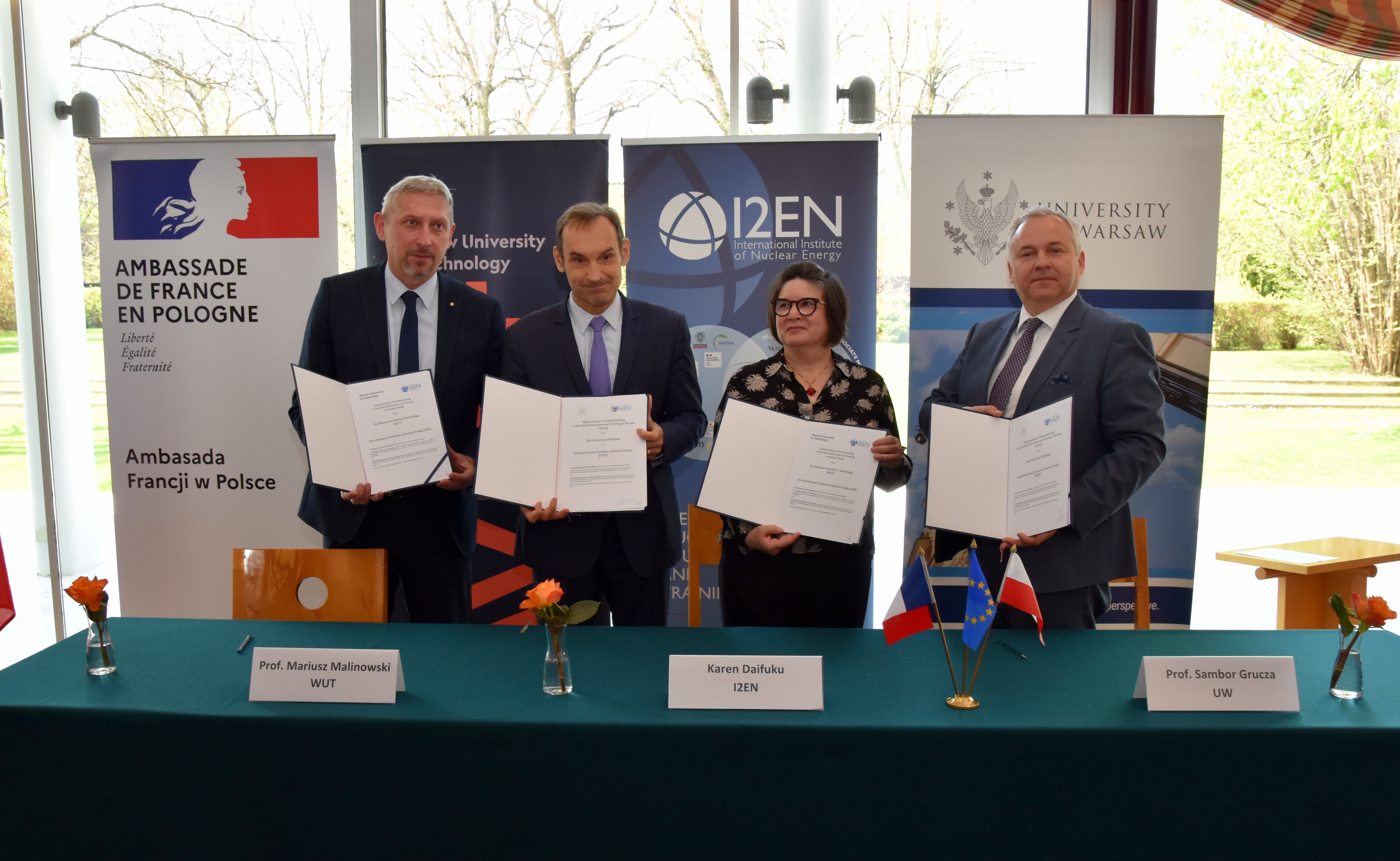 Podpisanie umowy o współpracy przez Międzynarodowy Instytut Energii Jądrowej (I2EN) z Francji oraz Politechnikę Warszawską i Uniwersytet Warszawski