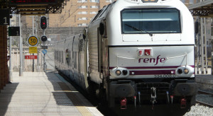 Bezpłatne bilety kolejowe w Hiszpanii. Dzięki podatkom od banków i firm paliwowych