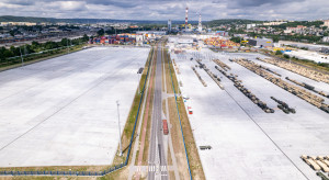 Port Gdynia ma nowe wielkie place manewrowo-składowe