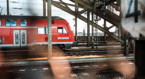 Niemcy: Mniej niż 60 proc. dalekobieżnych pociągów Deutsche Bahn przyjeżdża punktualnie do celu